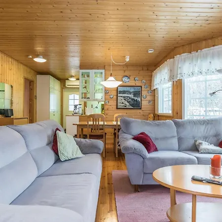 Semesterbostad Heikinniemi By Interhome Joutsa